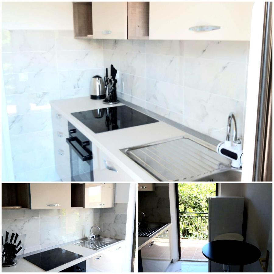 Apartments Leo Orebić Екстериор снимка