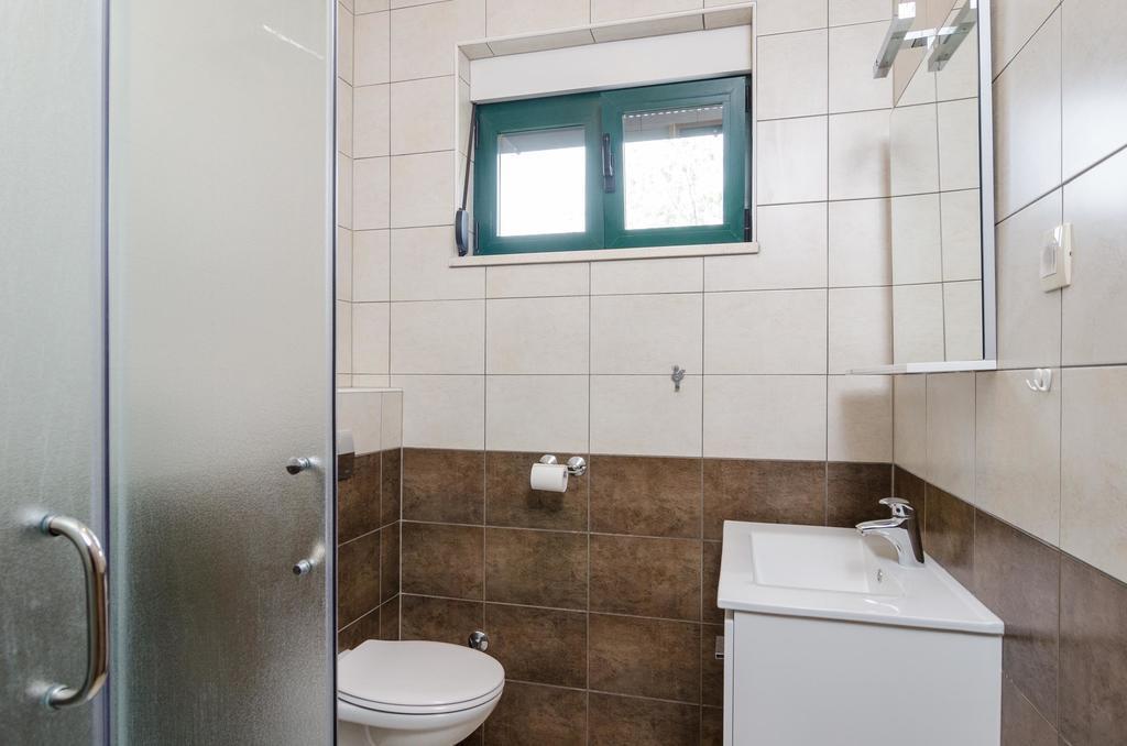 Apartments Leo Orebić Екстериор снимка